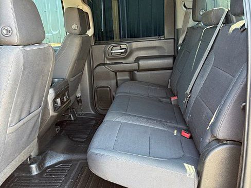 Used 2022 Chevrolet Silverado 3500 LT w/ Convenience Package AWD/4WD image 10