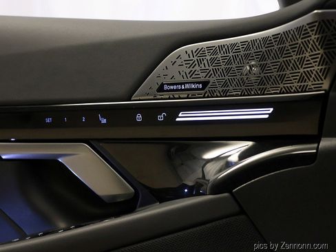 Certified 2024 BMW 530i xDrive w/ Premium Package image 27