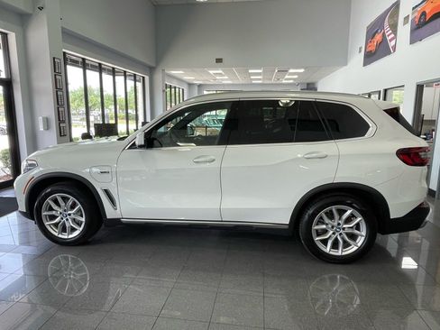 Used 2023 BMW X5 xDrive45e w/ Executive Package AWD/4WD image 2