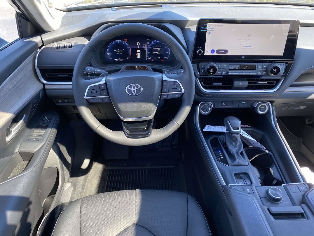 New 2026 Toyota Grand Highlander AWD image 9