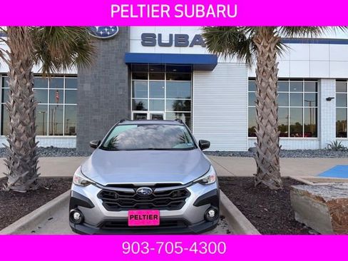 Used 2024 Subaru Crosstrek 2.0i Premium image 2