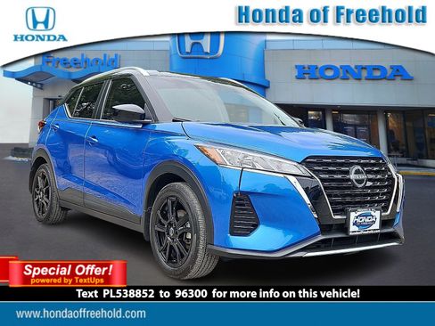 Used 2023 Nissan Kicks SV FWD image 1