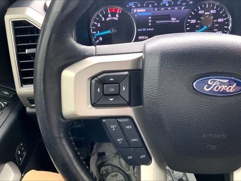 Used 2021 Ford F250 Lariat w/ Lariat Value Package image 20