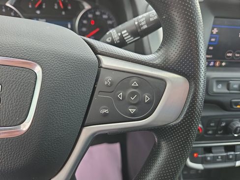 Used 2023 GMC Terrain SLE w/ Driver Convenience Package image 20