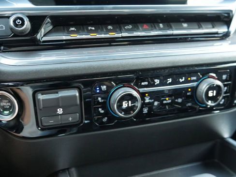 Used 2024 Chevrolet Silverado 1500 High Country w/ Technology Package AWD/4WD image 19