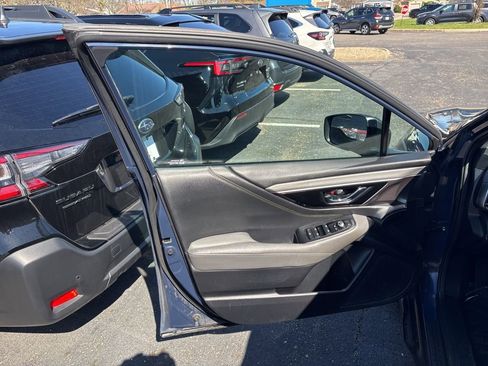 Certified 2023 Subaru Outback Onyx Edition image 18