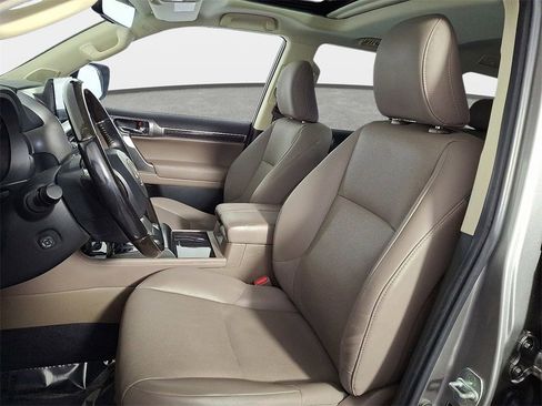 Used 2023 Lexus GX 460 Premium image 17