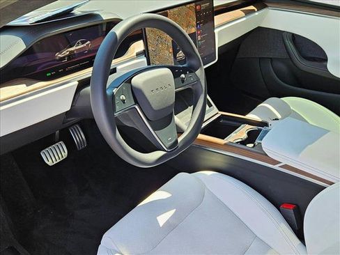 Used 2022 Tesla Model S AWD/4WD image 10