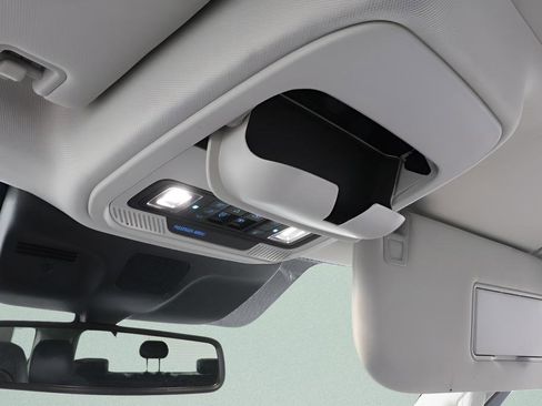 Used 2025 Ford Expedition Active image 18