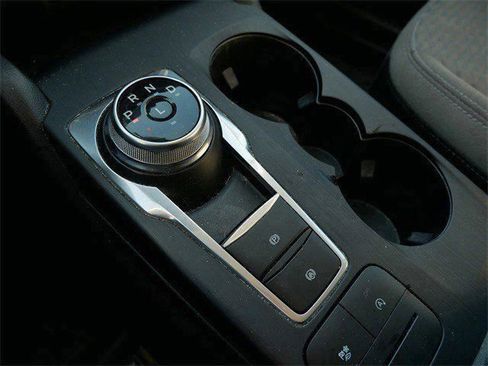 Used 2022 Ford Escape SE w/ SE Sport Appearance Package image 22