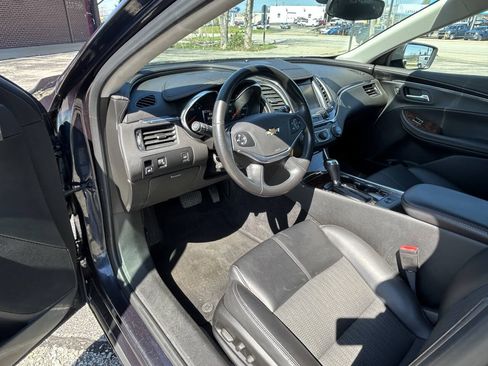 Used 2014 Chevrolet Impala LT FWD image 8