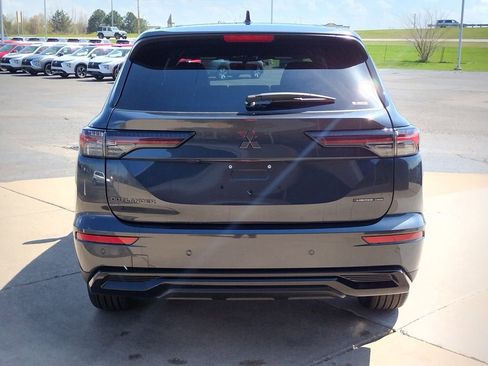 New 2026 Mitsubishi Outlander LE AWD/4WD image 17