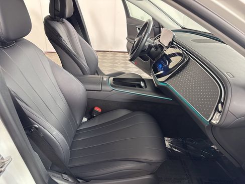 Certified 2025 Mercedes-Benz E 350 4MATIC Sedan image 20