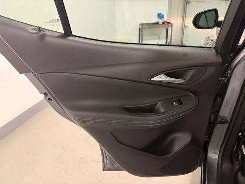 Used 2021 Buick Encore GX Preferred w/ Cold Weather Comfort Package FWD image 21
