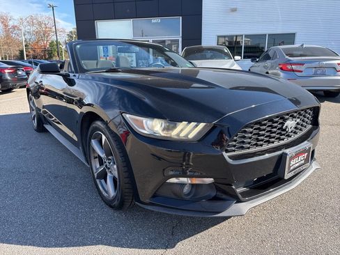Used 2017 Ford Mustang Convertible w/ Equipment Group 051A image 5