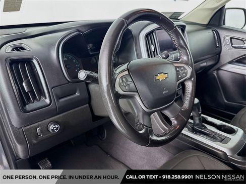 Used 2021 Chevrolet Colorado LT w/ LT Convenience Package image 9