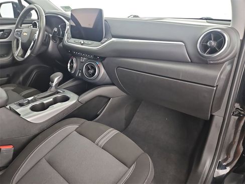 Used 2024 Chevrolet Blazer LT image 34