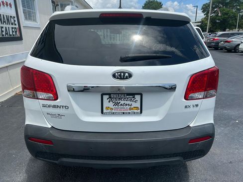 Used 2011 Kia Sorento EX FWD image 6