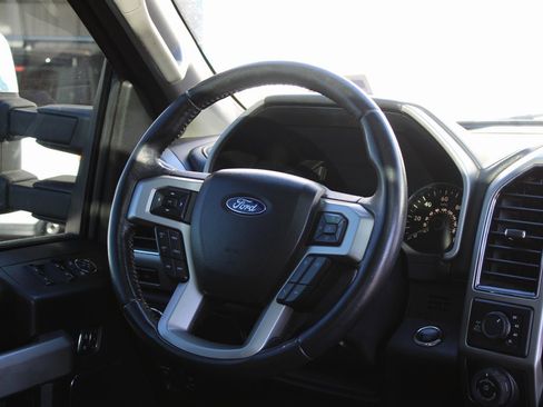 Used 2018 Ford F150 Lariat w/ Equipment Group 501A Mid image 20