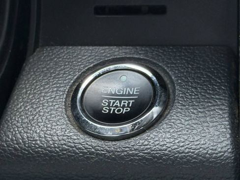 Used 2022 Ford F250 Lariat w/ Lariat Ultimate Package AWD/4WD image 21