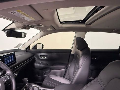 Used 2025 Honda HR-V EX-L image 32