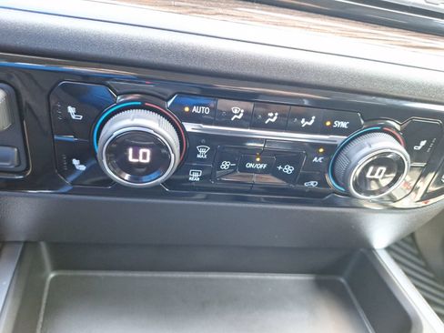 Used 2025 Chevrolet Silverado 1500 LT RWD image 27