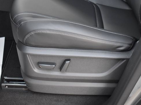 New 2026 Nissan Armada SV RWD image 15