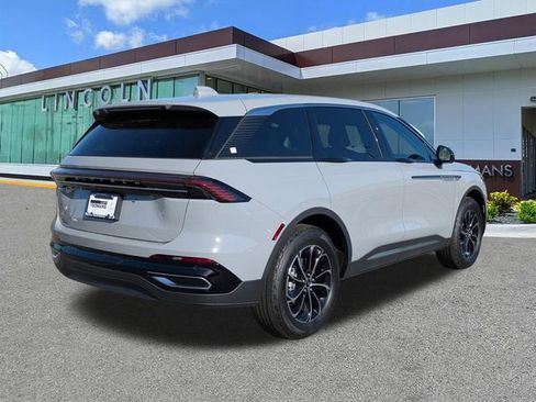 New 2026 Lincoln Nautilus Premier AWD/4WD image 4