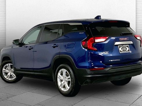 Used 2022 GMC Terrain SLE FWD image 11
