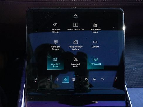 Used 2025 Cadillac Escalade Premium Luxury w/ LPO, Floor Liner Package image 73