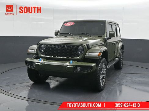 Used 2024 Jeep Wrangler High Altitude AWD/4WD image 6