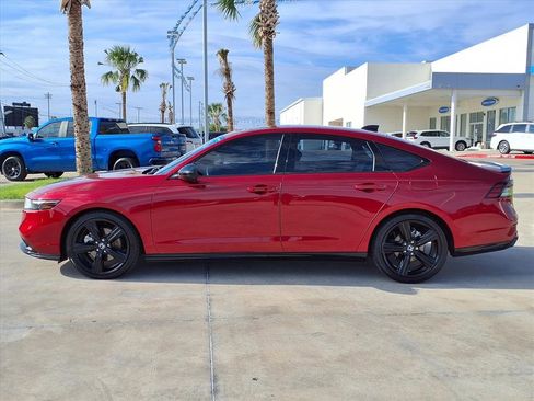 Used 2024 Honda Accord Sport image 4
