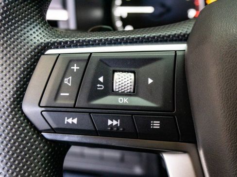 New 2025 Mitsubishi Outlander ES image 10