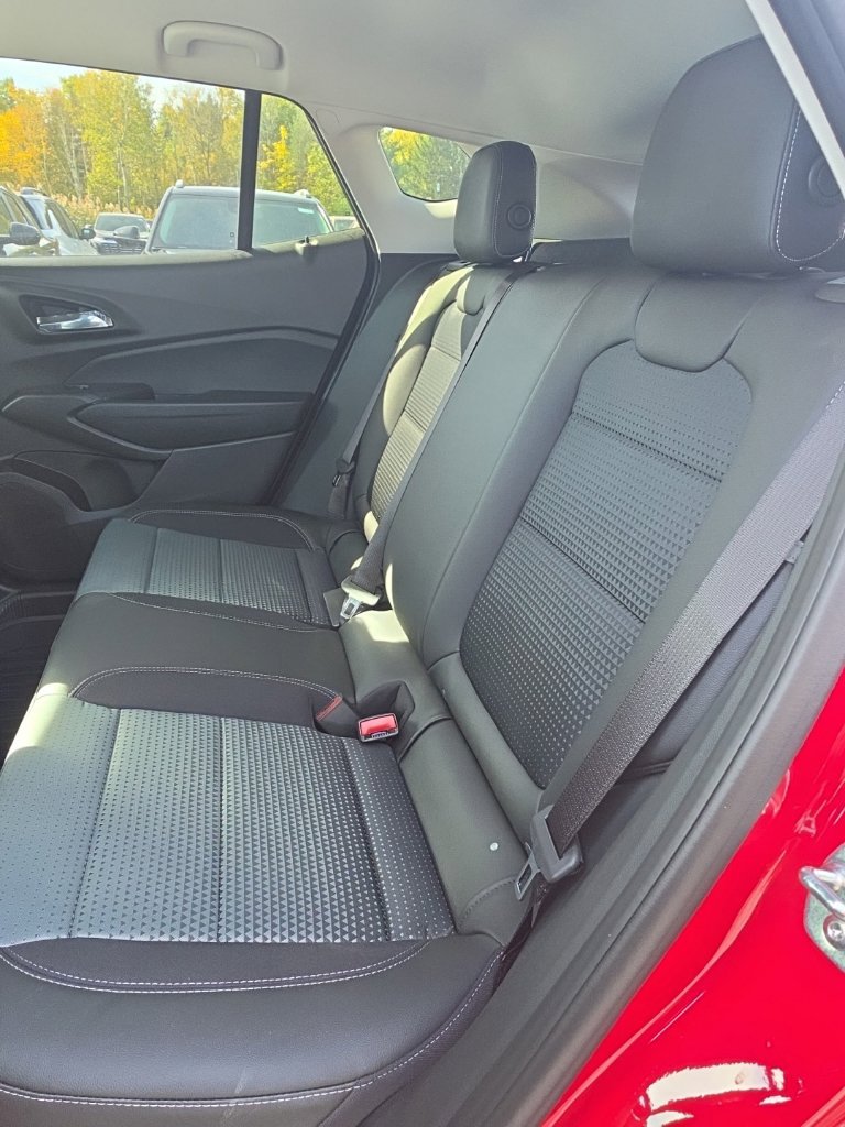 New 2026 Chevrolet Trax LT w/ Driver Confidence Package FWD image 10