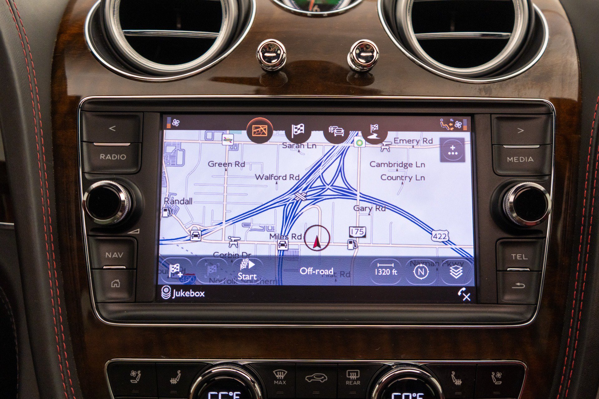 Used 2018 Bentley Bentayga Activity AWD/4WD image 17