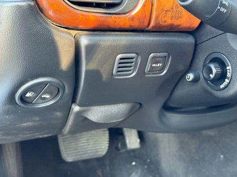 Used 2004 Jaguar XK8 Convertible image 36