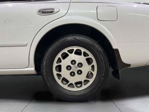 Used 1996 Nissan Maxima FWD image 52