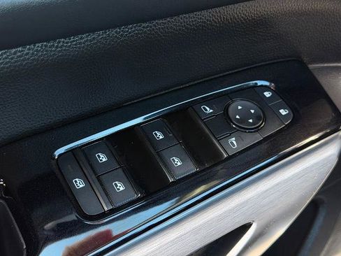 Certified 2025 Nissan Pathfinder SL AWD/4WD image 21