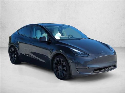 Used 2025 Tesla Model Y Performance AWD/4WD image 3