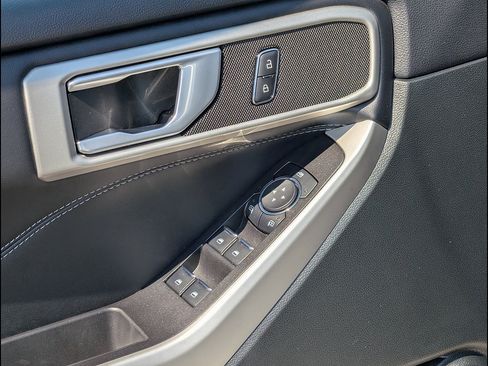 Certified 2023 Ford Explorer XLT AWD/4WD image 27