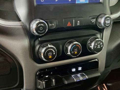 Used 2024 RAM 3500 Big Horn AWD/4WD image 25