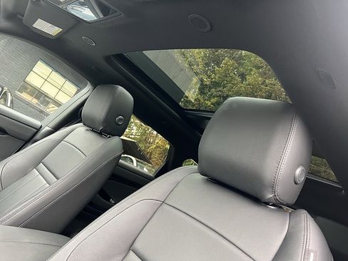 Used 2024 Land Rover Range Rover Evoque S image 44