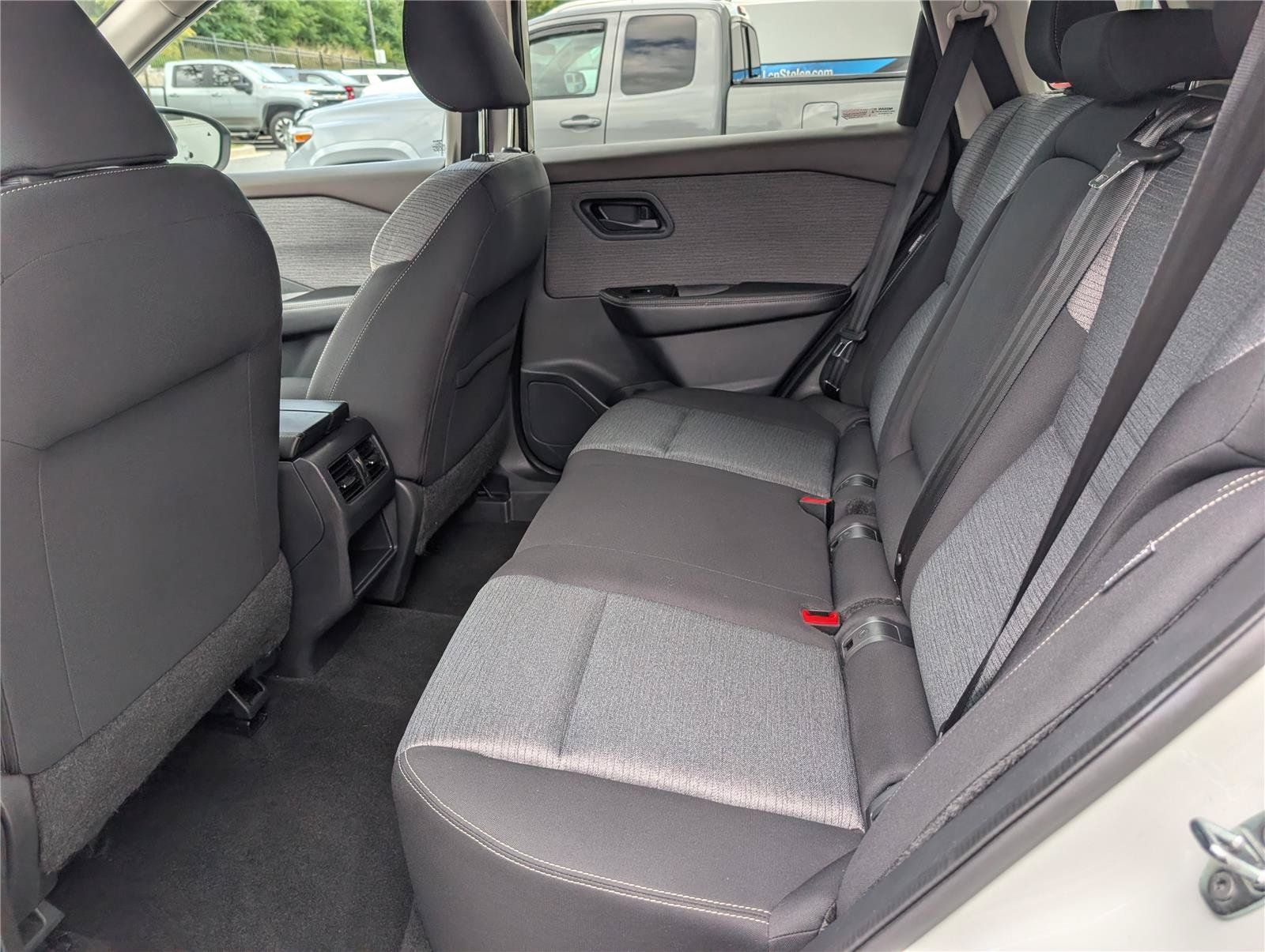 Used 2021 Nissan Rogue S AWD/4WD image 13
