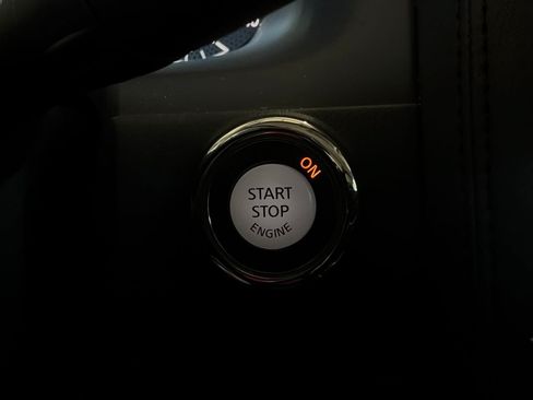 Used 2024 Nissan Armada SL RWD image 36