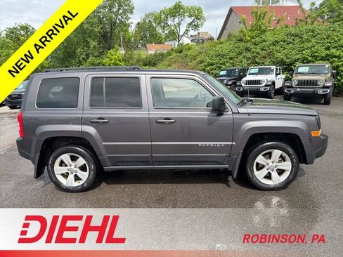 Certified 2016 Jeep Patriot Latitude AWD/4WD image 5