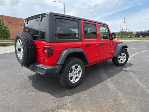 Used 2018 Jeep Wrangler Unlimited Sport S AWD/4WD image 4