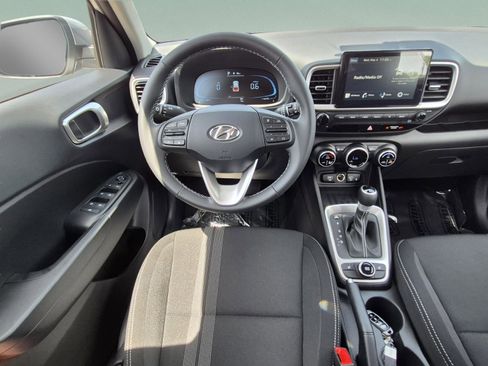 New 2026 Hyundai Venue SEL FWD image 11