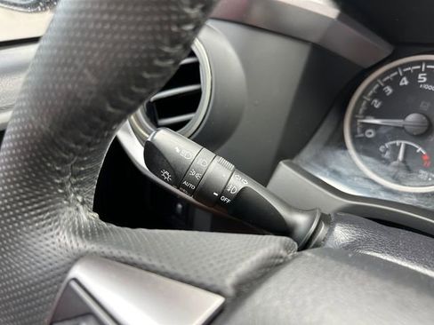 Used 2022 Toyota Tacoma SR5 AWD/4WD image 24