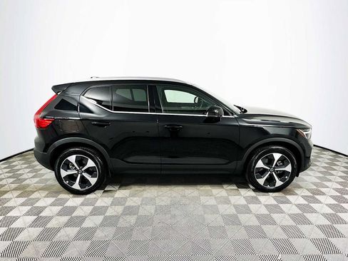 Used 2025 Volvo XC40 B5 Core w/ Protection Package Premier image 8