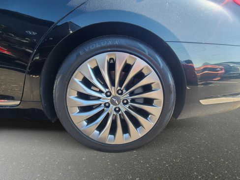 Used 2017 Genesis G90 5.0 Ultimate image 8